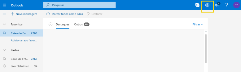 Interface do Outlook na web, com o ícone de engrenagem (configurações) destacado no menu superior